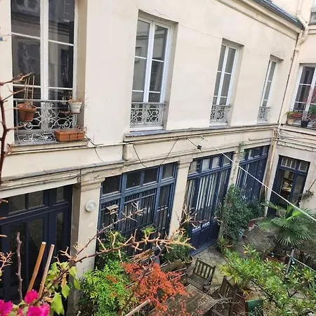 Apartment Guestready - Chic Turquoise Near Attractions Paris